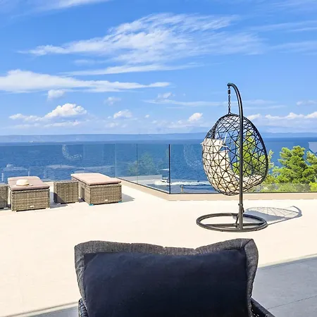 In With Outdoor Swimming Pool 4* Blato (Korcula)